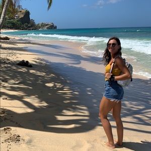 Meet your Posher, Konstantina